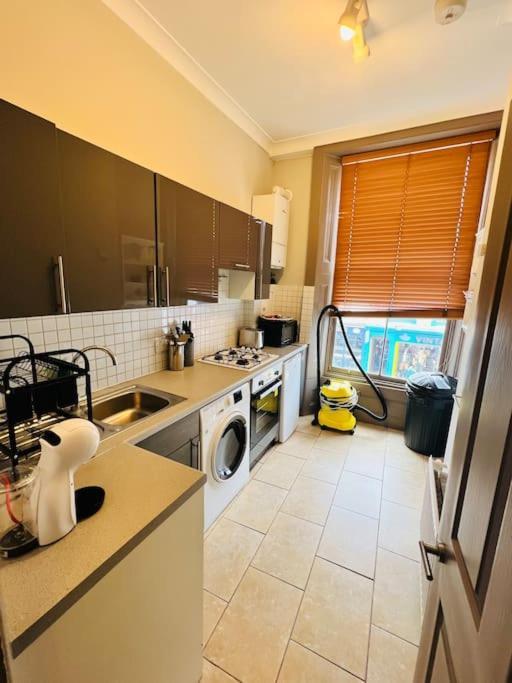 3 Notting Hill, Portobello Road-Amazing Location! 런던 외부 사진