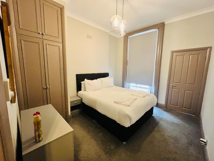 3 Notting Hill, Portobello Road-Amazing Location! 런던 외부 사진